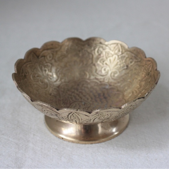 Raw brass trinket bowl - Picture 1 of 7